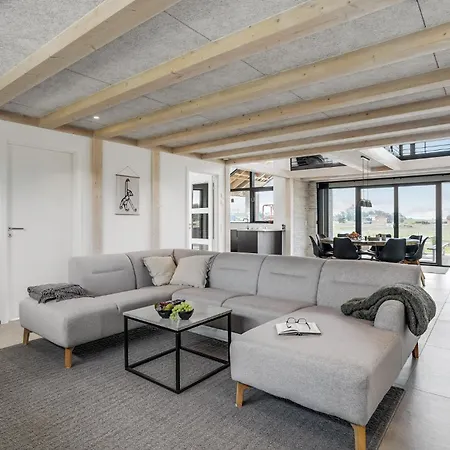 Gorgeous In With Kitchen 度假居